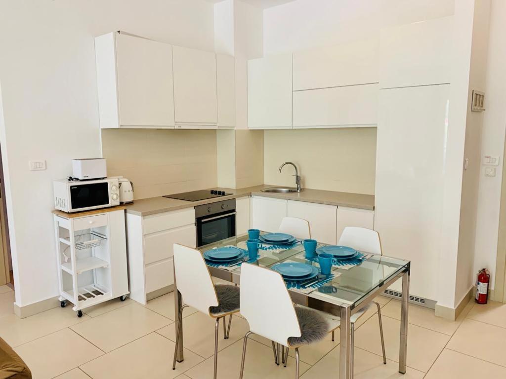 Lavender Bay Apartment F8 Donji Morinj Buitenkant foto